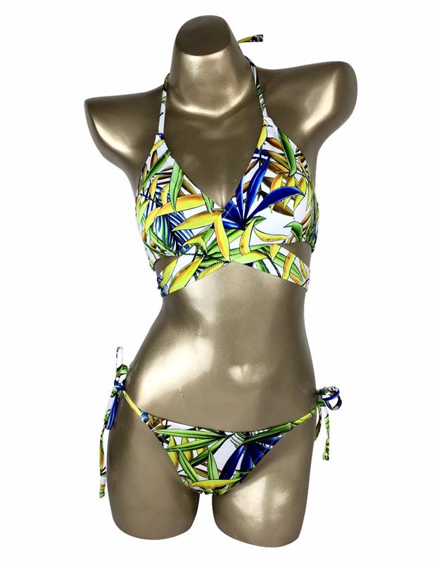 Bikini flower print -model Bamboo